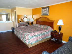 Cavalier Motel - Image 5