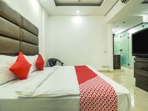 OYO 14443 Flagship Hotel Chaupal - Image 2