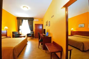 Hotel Ristorante Il Vigneto - Image 4