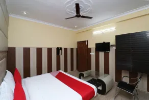 Hotel Sky View By OYO Rooms - Image 5