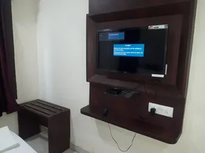 Goroomgo Sai Orchid Guest House Jadavpur Kolkata - Image 5