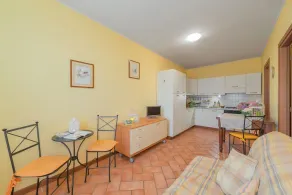 La Torre Apartments - Image 2