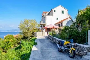 2 bedrooms appartement at Postira 60 m away from the beach with sea view furnished balcony and wifi - Image 3