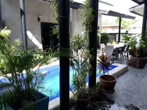 The Beach House Bungalows - Image 5