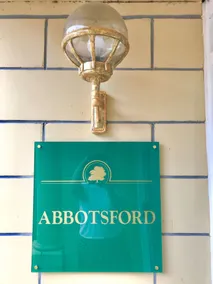 Abbotsford House Apartment - Image 4