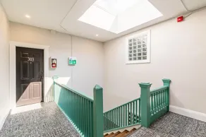 Grand 2BR Loft Garden View - Image 5