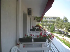 Astoria - Image 5