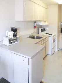 Beausejour Apartments - Image 3