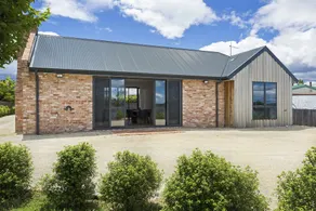 EMBRACING EVANDALE - Hosted by L'Abode Accommodation - Image 5