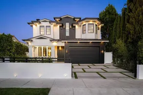 Gardner Modern - Image 1