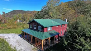 Pittsfield Chalet - Image 3