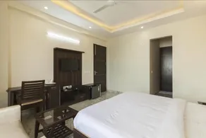 Hotel Tavishk by FabHotels - Image 4