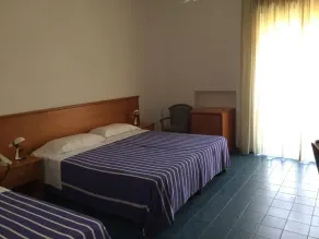 Hotel Mediterraneo - Image 2