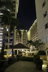 Condo at Solemare Parksuites - Image 5
