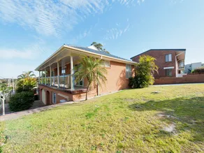 Villa Floridiana, 45 Ronald Avenue - Image 3
