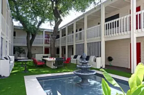 Chic 2BR Near Triangle With King Beds Fast Wifi - Image 2