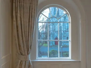 The Liam Neeson Suite - Image 5