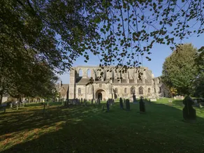 4 Gloucester House - Image 4