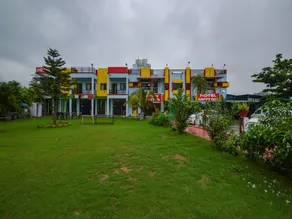 Hotel Happy Day by OYO Rooms - Image 3