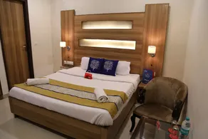 Oyo 10940 Hotel Waves - Image 3