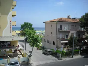 Hotel Piccari - Image 3