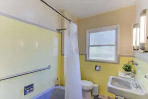Woolsey Street - 2 Br Home - Image 4