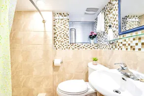 3BR Townhouse - St Clair West Village w Parking - Image 5