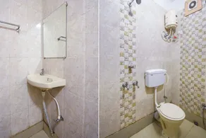 Golden Residency by OYO Rooms - Image 5
