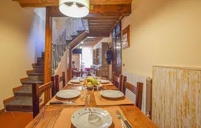 Stunning Home in Camaiore With 3 Bedrooms and Wifi - Image 2