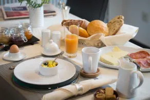 Barbara’s Bed & Breakfast - Image 4