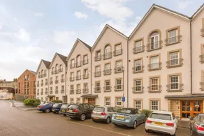 404 Dalry Gait Apartment 2 - Image 3