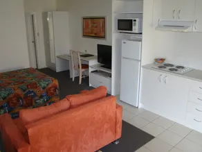 Dunsborough Central Motel - Image 2
