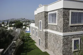 Villa Rheme - Image 4
