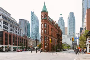 QuickStay - Luxurious 2-Bedroom Condo (Downtown Core) - Image 3