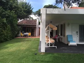 Wonderful Chalet Three Blocks From the Beach - Image 3