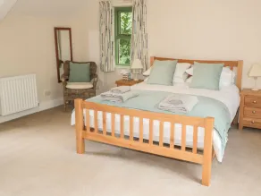 Vicarage Cottage - Image 5