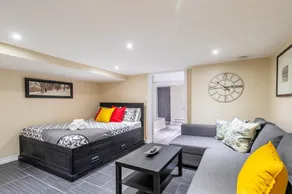 Newly Renovated - Cozy 1BR Apartment With Netflix - Image 2