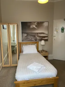 Somerton Lodge Hotel - Image 2