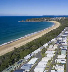 Beachfront Hallidays Point - Image 3