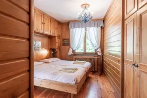 Cozy 3 Bedroom Flat in Cortina - With car Park - Image 2