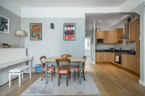 JOIVY Captivating 1-Bed Flat In Fulham - Image 2
