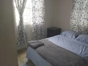 Aquarius Apartments - Image 2