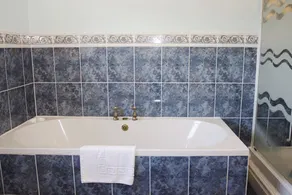 Elme Halll Hotel - Image 2