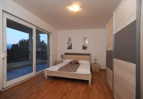 Stunning Beachfront Apartment in Marušići - Image 3