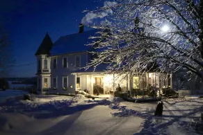 The Inn on Lake Champlain - Image 4
