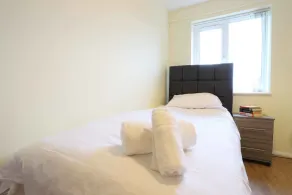 Solihull/NEC/Airport 3 BR Semi-detached House - Image 5