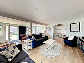 Charming Ocean View Beach House 4 Bedroom Home - Image 3
