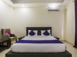 Silverkey Medanta Sec 38 By OYO Rooms - Image 2