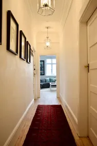 Characterful and Stylish 3 Bedroom Home In Green Point - Image 5