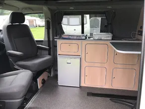 VW T5 Campervan Tiree - Image 2